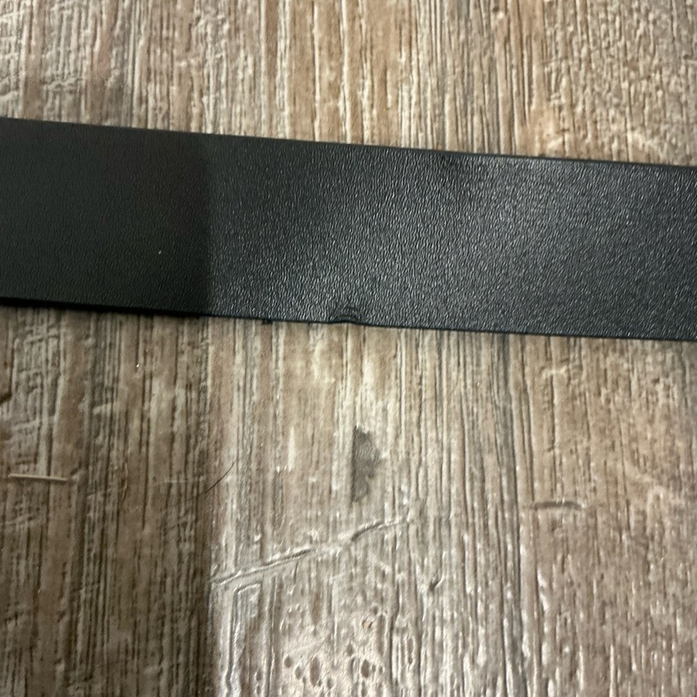 Dior Black Leather Belt with Gold Buckle and Pearl 38 inches - Picture 8 of 16